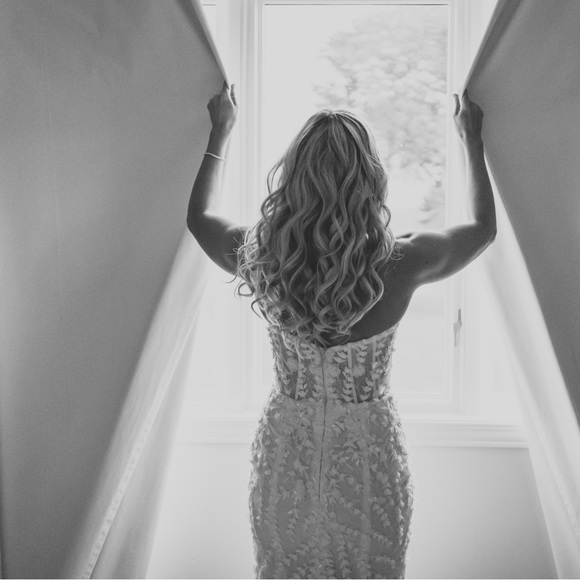 Posie Made with Love Wedding Dress - Picture 3 of 8